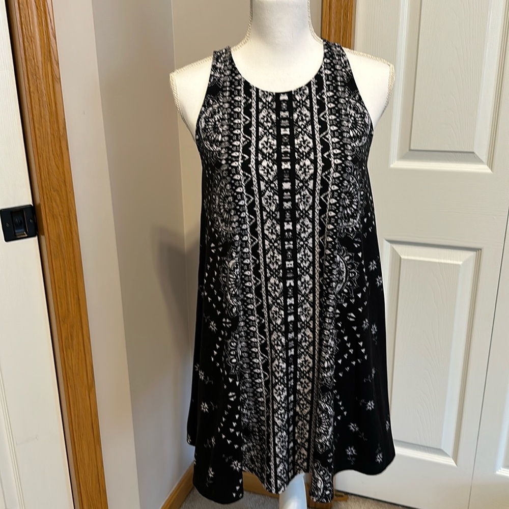 No Boundaries black and white dress size small